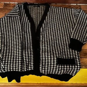SHEIN Black and White Houndstooth Cardigan